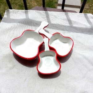 Guitar Measuring Cups